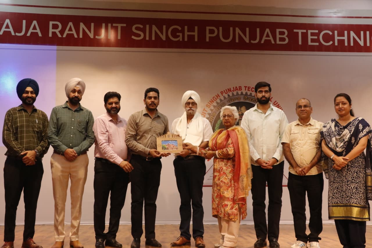 Students supported by GHES India scholarship programme